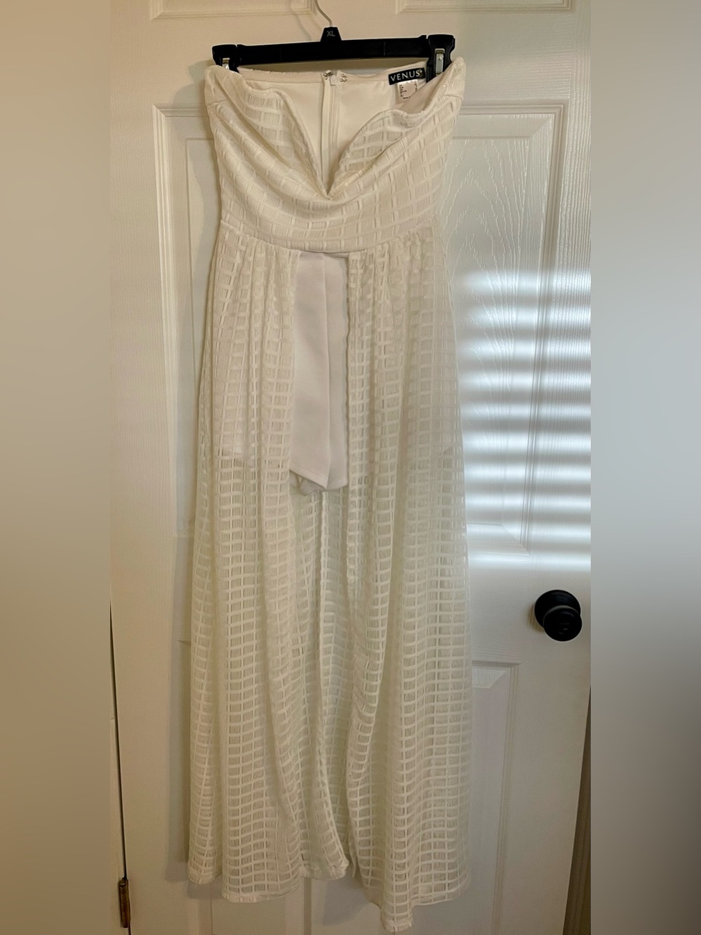 VENUS White Textured Strapless Maxi Dress